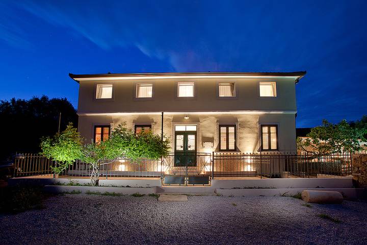 Villa for 9 people with balcony/terrace in Raša, Eastcoast Istria