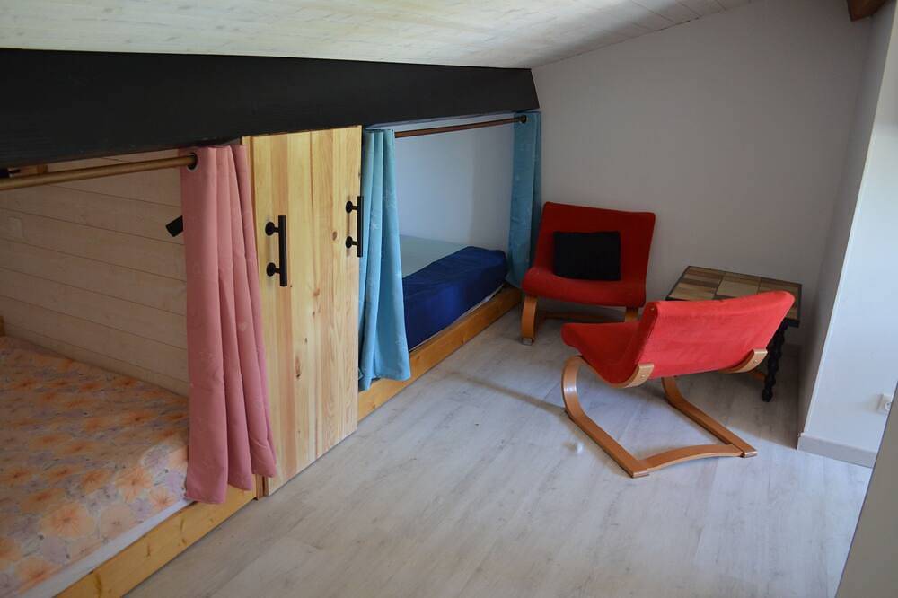 Appartement entier, Studio avec salle fitness - 4 places in Cestas, Région de Bordeaux