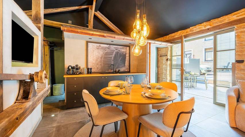 Location de vacances pour 3 personnes, avec jacuzzi ainsi que sauna et terrasse, animaux acceptés dans Virton - 2