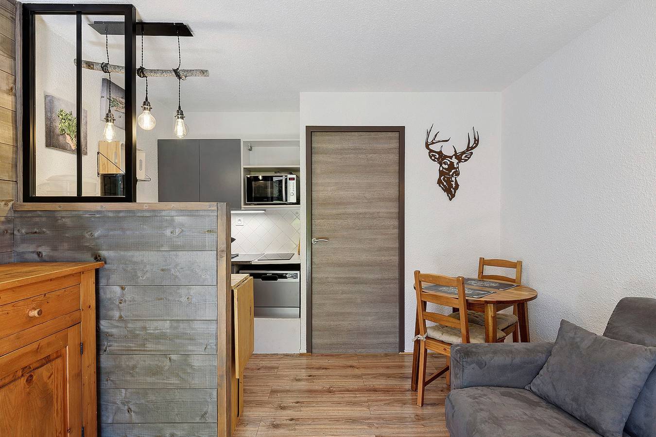 Appartement entier, Rez-de-jardin au cœur de Villard, terrasse et  jardin privé in Villard-de-Lans, Parc naturel régional du Vercors