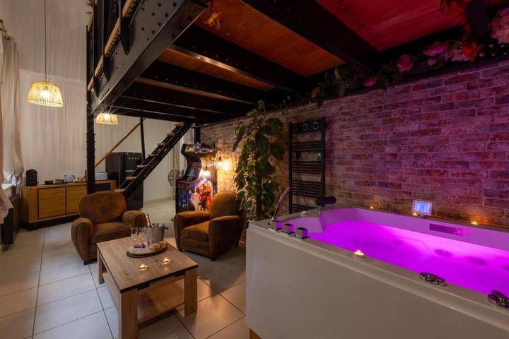 Gîte pour 2 personnes, avec jacuzzi dans Palais des Papes - 2