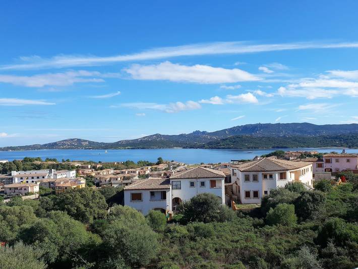 Gîte pour 2 personnes, avec terrasse et piscine à Cannigione - 2