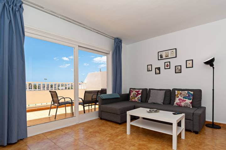 Ferienwohnung für 2 Personen, mit Garten und Terrasse sowie Pool in Costa Teguise - 2