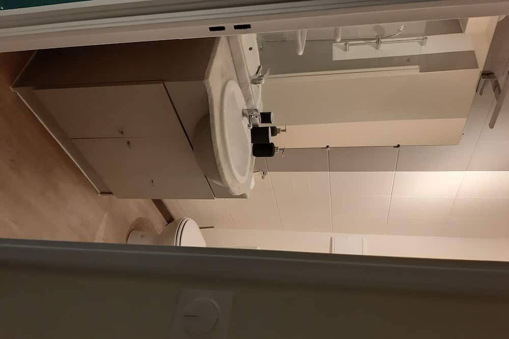 Appartement entier, Studio 2/3 personnes au coeur de la forêt des 3 Pignons in Noisy-sur-École, Seine-et-Marne