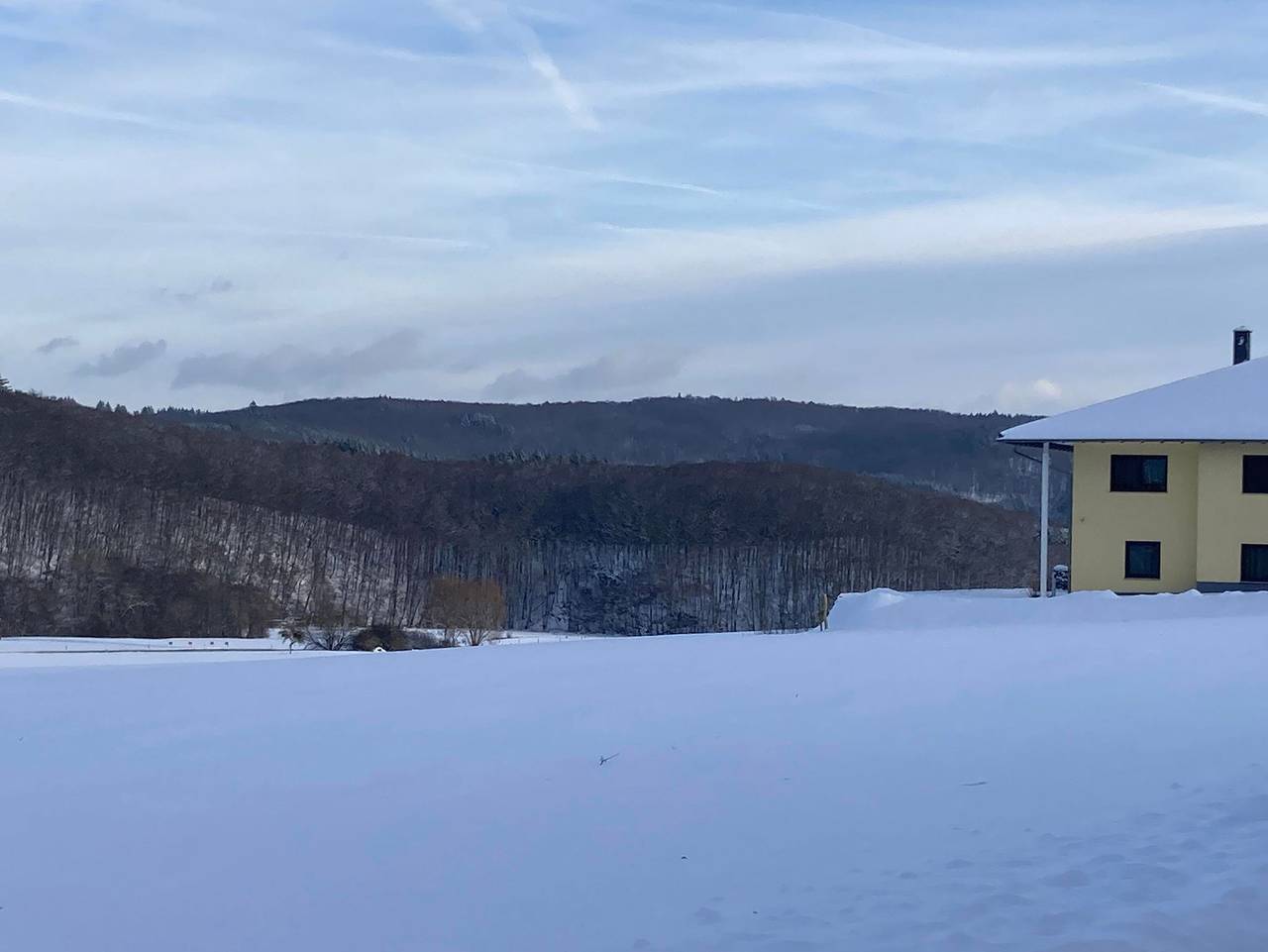 Ganze Ferienwohnung, Ferienwohnung Dianaburgblick Holzhausen - 4-Bettwohnung in Greifenstein, Lahn-Dill-Kreis