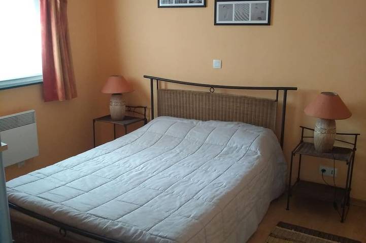 Apartamento entero, Apartamento con vistas al mar para 4 personas. WIFI gratuito y estacionamiento privado in Wimereux, Boulogne-sur-Mer region