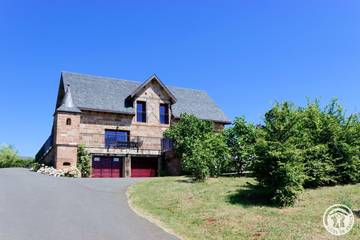 Maison De Vacances pour 12 Personnes dans Juillac, Région de Brive-la-Gaillarde, Photo 1
