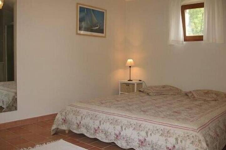 Location de vacances pour 8 personnes, avec jardin et terrasse à Valvignères - 3