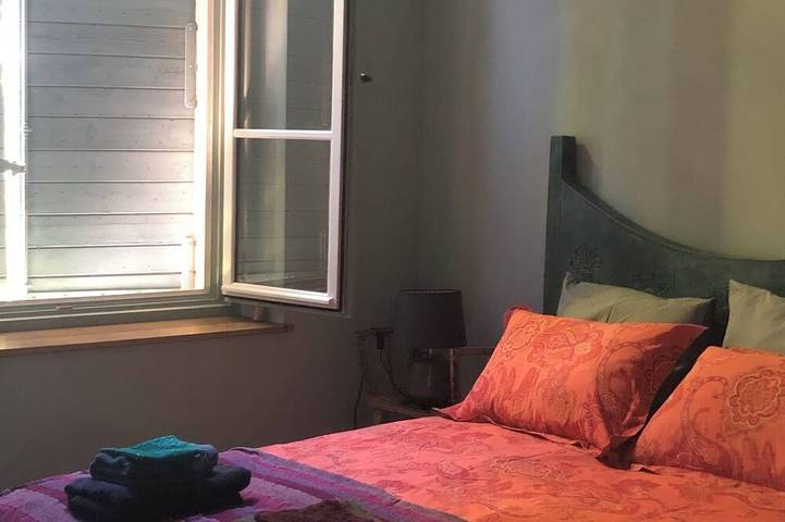 Ganze Wohnung, Magnificent apartment in 18th century Priory, with swimming pool and lush grounds in Graveson, Arles und Umgebung