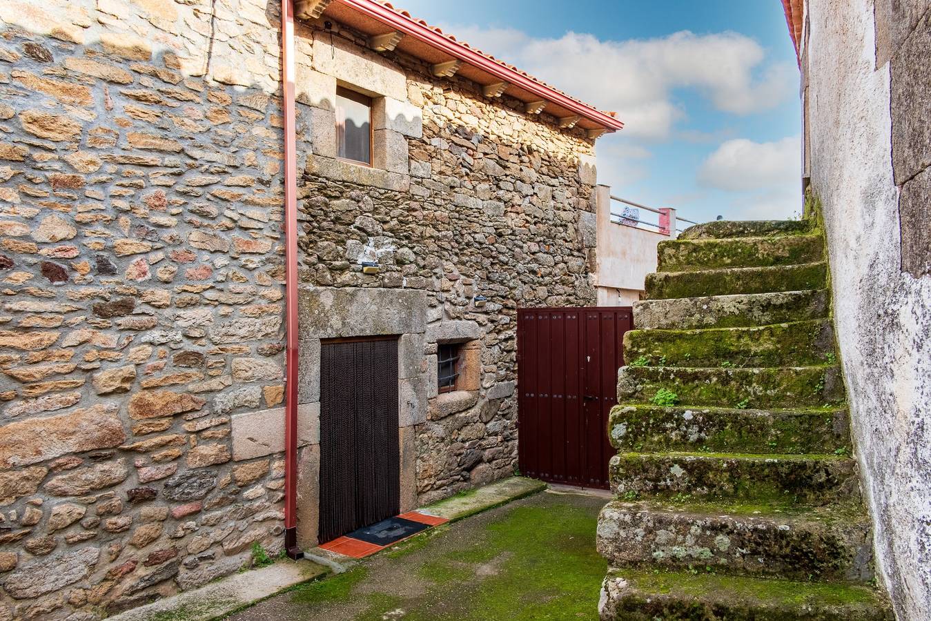 Casa rural 'La Plazuela De Mari I' con jardín privado y Wi-Fi in Pereña de la Ribera, Parque Natural de las Arribes del Duero