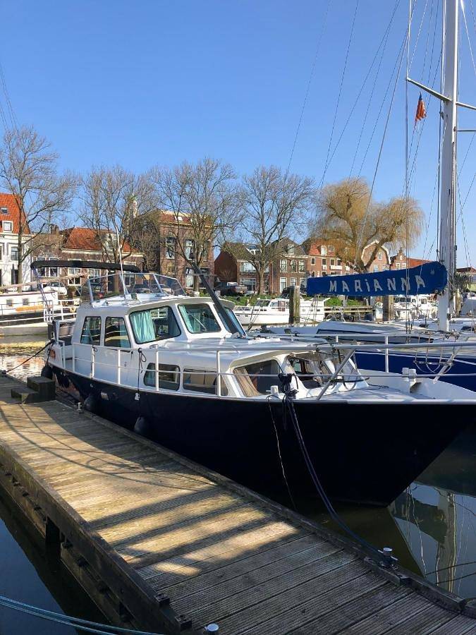 Caravan in Enkhuizen, Markermeer