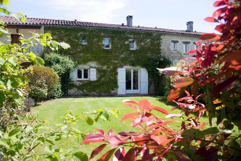 Agriturismo pour 4 Personnes dans Condom, Gers