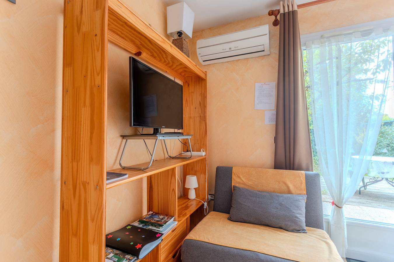 Studio entier, Studio indépendant le pesquit in Lescar, Béarn