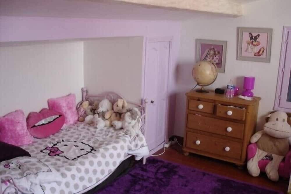 Encantadora Villa de 150m2 con piscina y jardín cerca del mar in Carry-le-Rouet, Istres region