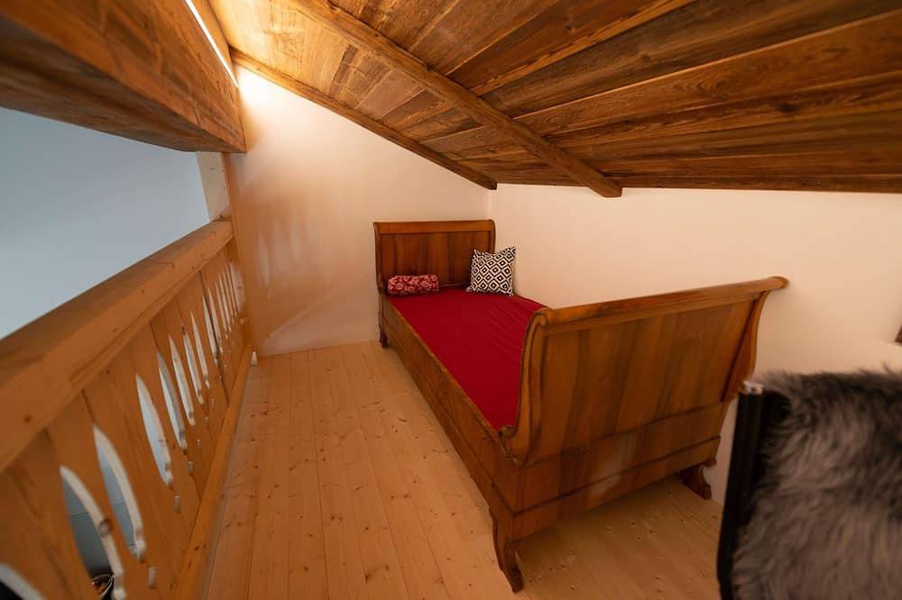 Ganze Wohnung, Gemütliche Fewo mit hohem Komfort für max. 6 Personen in Schmitten (Albula), Schmitten (GR)