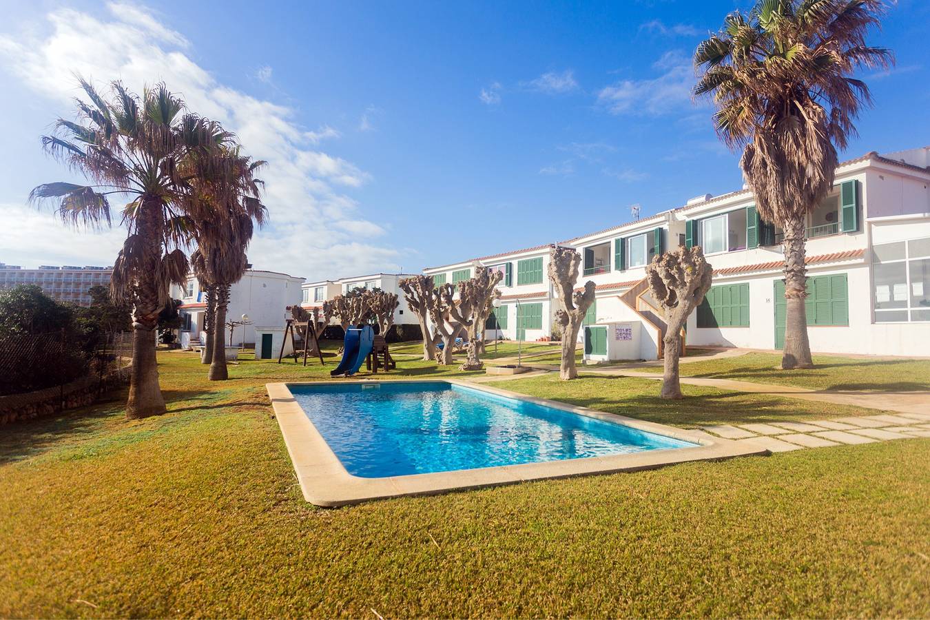 Appartement entier, Appartement Cala en Forcat 36 avec balcon et piscine partagée in Cala Blanes, Ciutadella