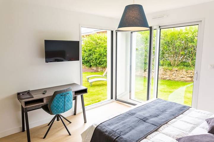 Location de vacances pour 10 personnes, avec jacuzzi et jardin dans Plage Traon Nevez Plouezoc H - 2