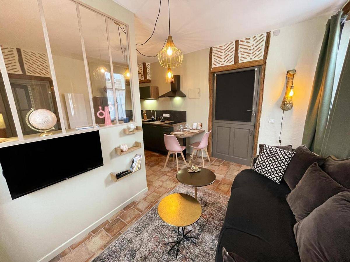 Appartement entier, Studio in Vallères, Vallée de la Loire