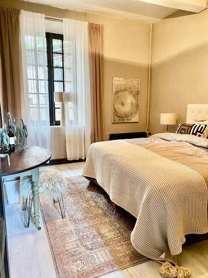Chambre d’hôte pour 3 personnes, avec piscine et jardin, animaux acceptés à Limoux