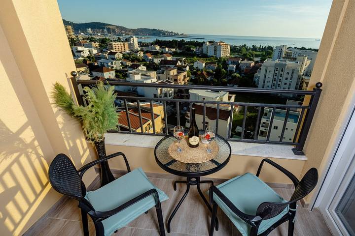 Apartamento entero, Lux One Bedroom Apartment in Šušanj, Montenegro Coast