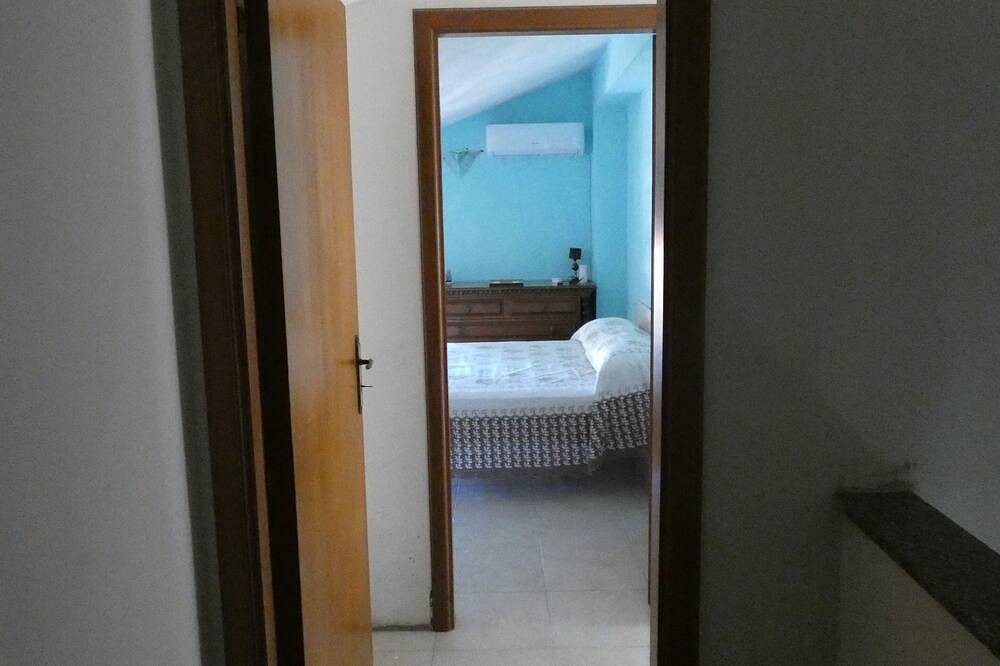 Apartamento entero, For rent in Mascali (Ct) Viale Immacolata 123 - attic apartment   in Fondachello, Provincia de Catania