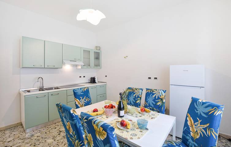 Gîte pour 6 personnes, avec terrasse, adapté aux familles à Chioggia - 2