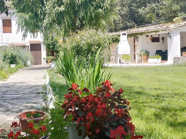 Casa de vacaciones para 5 personas, con jardín y vistas, Se admiten mascotas en Provincia de Huesca