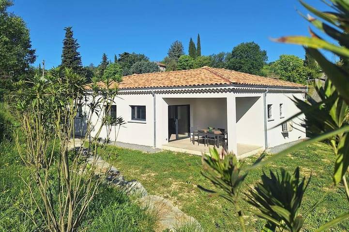 Maison de vacances pour 4 personnes, avec Terrasse et Jardin