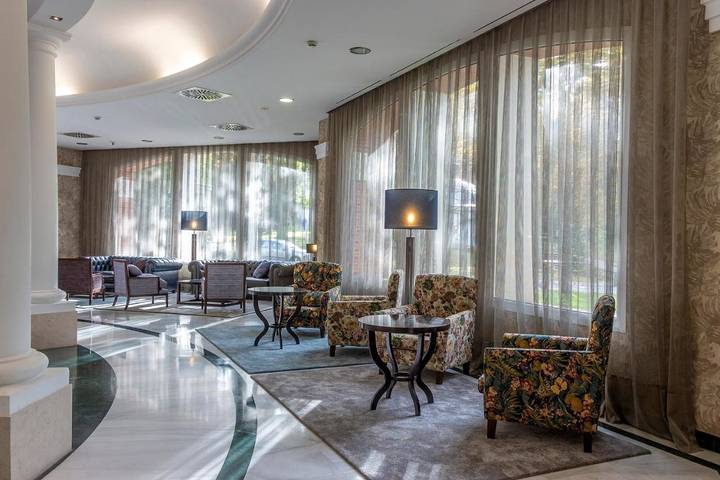 Hôtel pour 10 personnes, avec jacuzzi ainsi que sauna et jardin dans Solares - 4