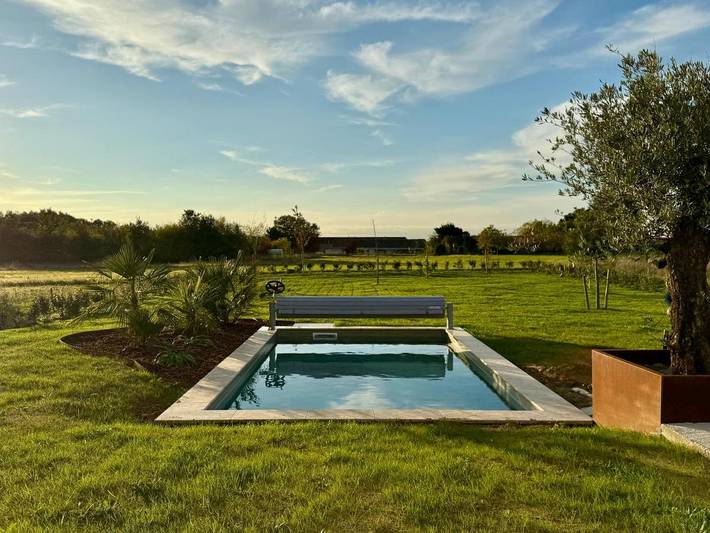 Location de vacances pour 8 personnes, avec jardin et piscine à Vendeuvre-du-Poitou - 3