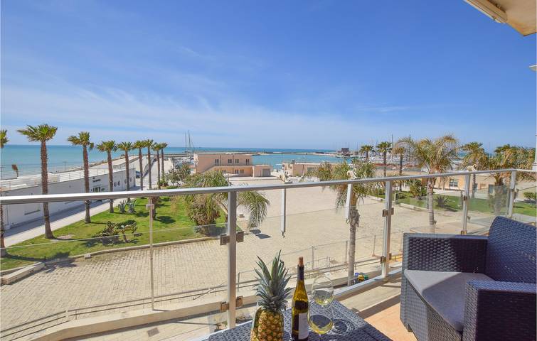 Ferienwohnung für 8 Personen, mit Terrasse in Marina di Ragusa - 2