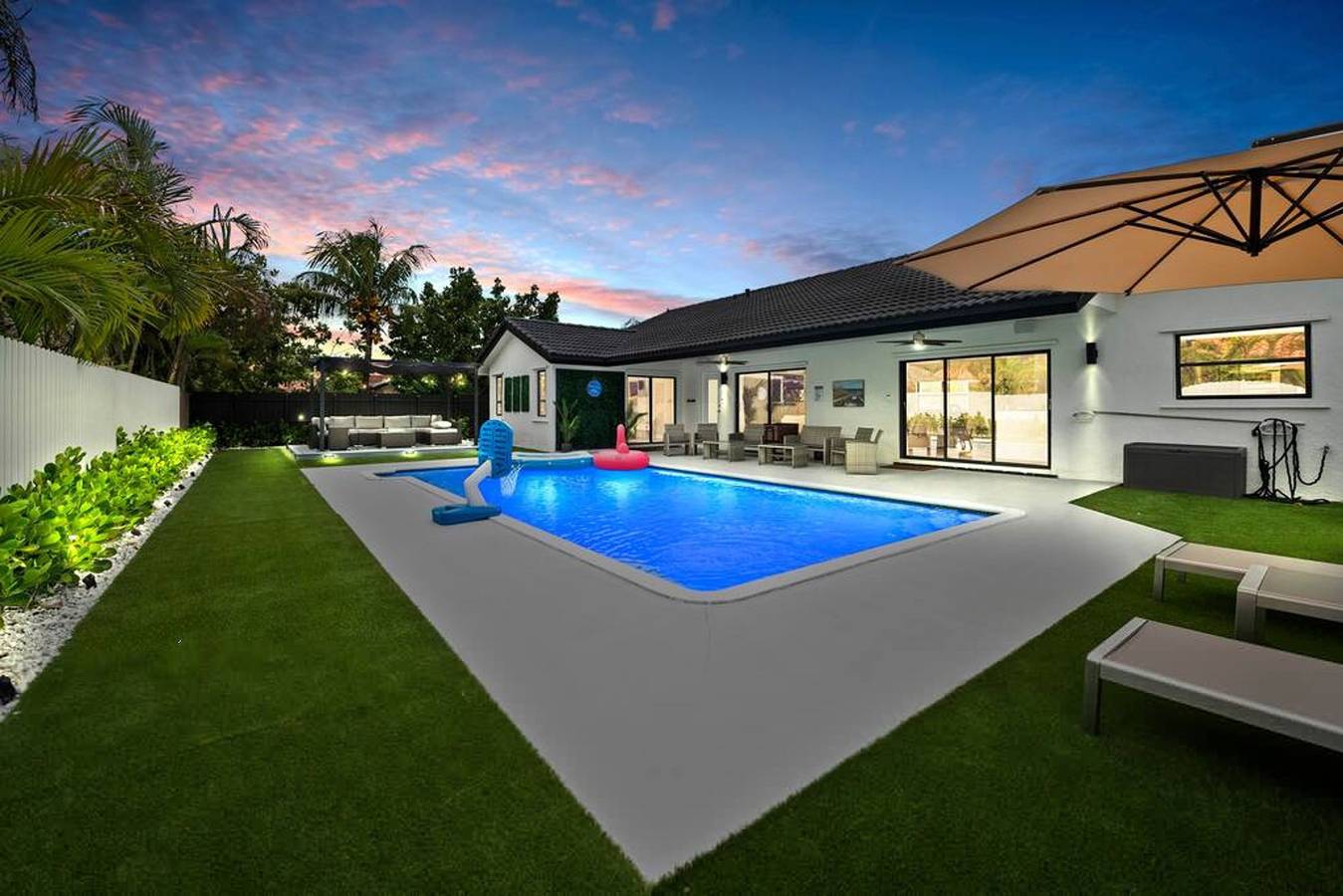 New   Villa Paradise    Lux Gem   Pool   Game Room in Florida