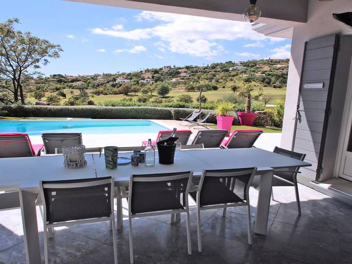 Location de vacances pour 10 personnes, avec piscine et jardin dans Golf Bluegreen Sainte-Maxime - 2