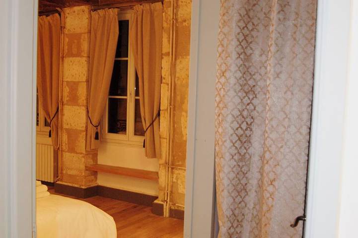 Historic House in the Heart of Sancerre – Wines, Restaurants, and the Village Within Walking Distance in Sancerre, Región de Bourges