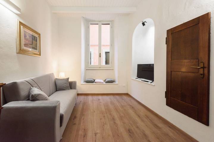 Ganze Wohnung, Ferienwohnung für 6 Personen mit Balkon/Terrasse in Florence city center, Florenz