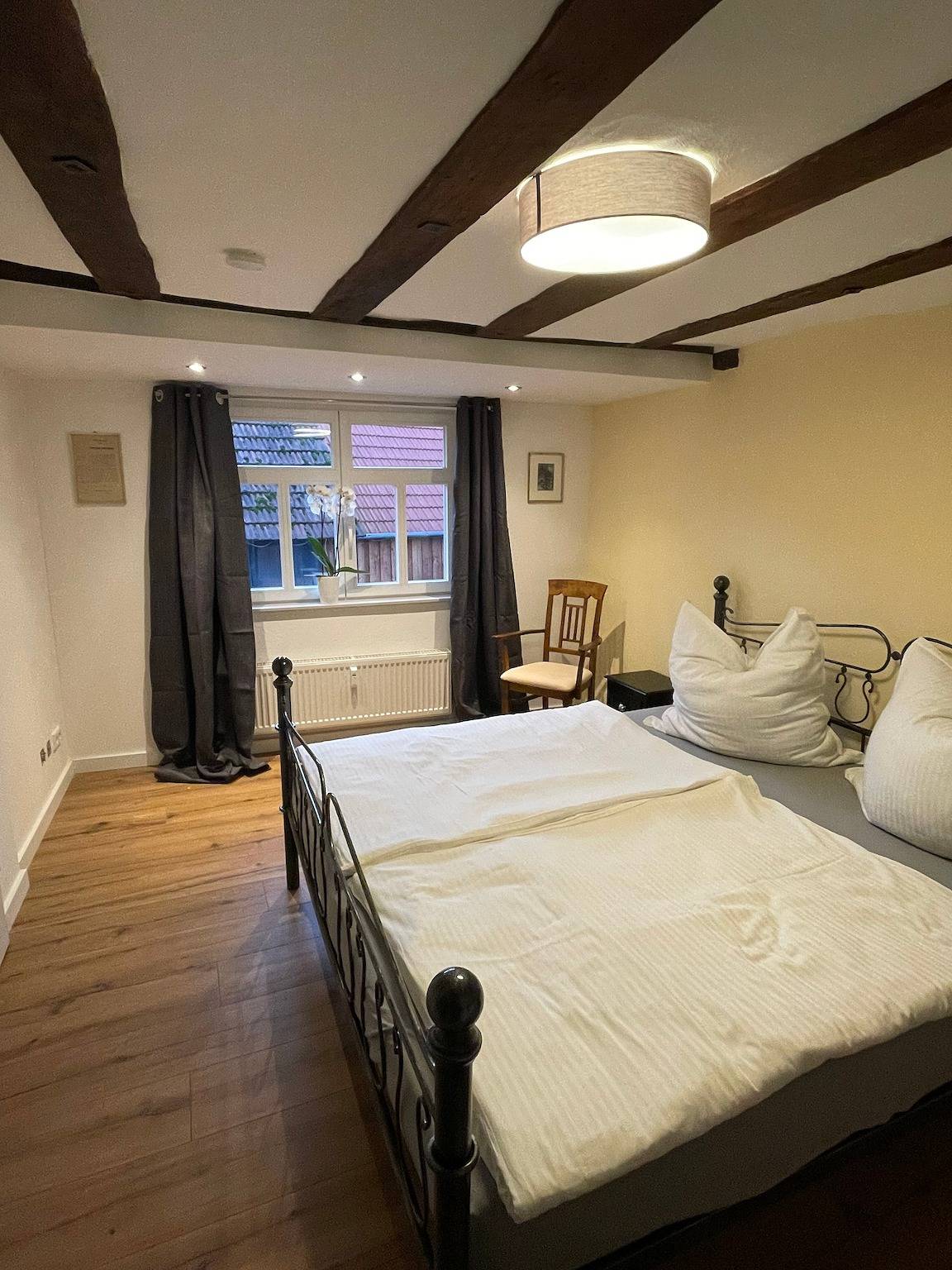 Chambre 'Zimmer 3' avec jardin partagé et Wi-Fi in Ortenberg, Vettéravie