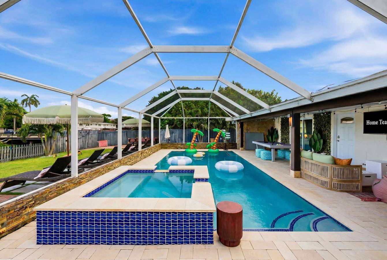 Mins to Beach     Backyard Oasis     Heated Pool   Spa in West Palm Beach, Palm Beach County