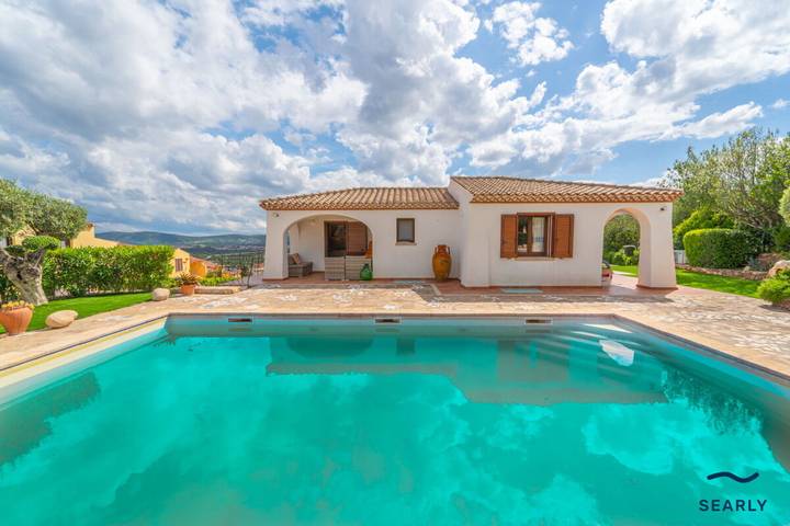 Casa vacanza per 8 persone, con giardino e balcone in Porto Ottiolu
