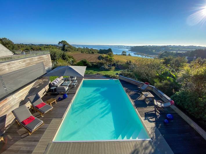 Gîte pour 4 personnes, avec jardin ainsi que piscine et terrasse à Lanmodez - 2