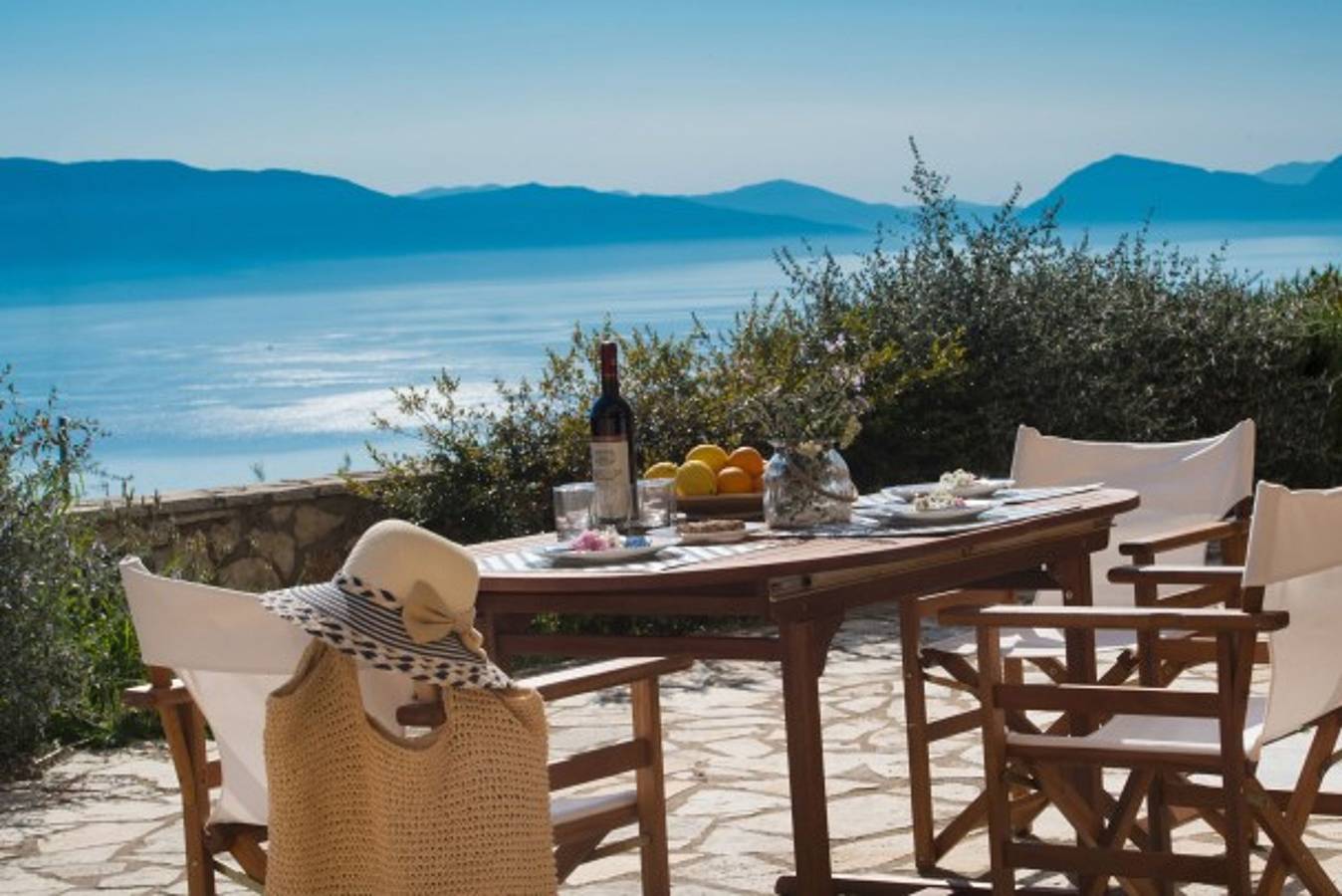 Entire apartment, Pearl Apartment with shared pool in Nikiana, Alexandros