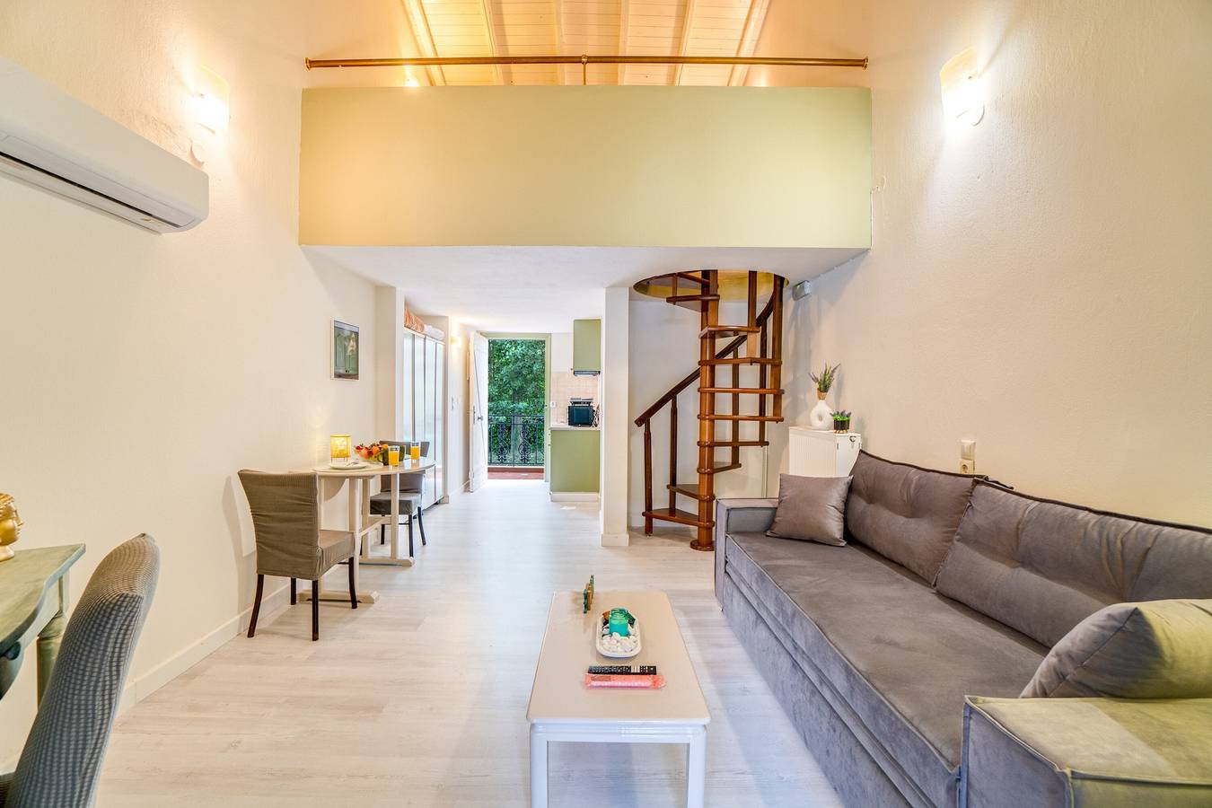 Apartment 'Corfu Club Maisonette 5' mit Gemeinschaftspool, Wlan und Klimaanlage in Limni (Korfu), Korfu