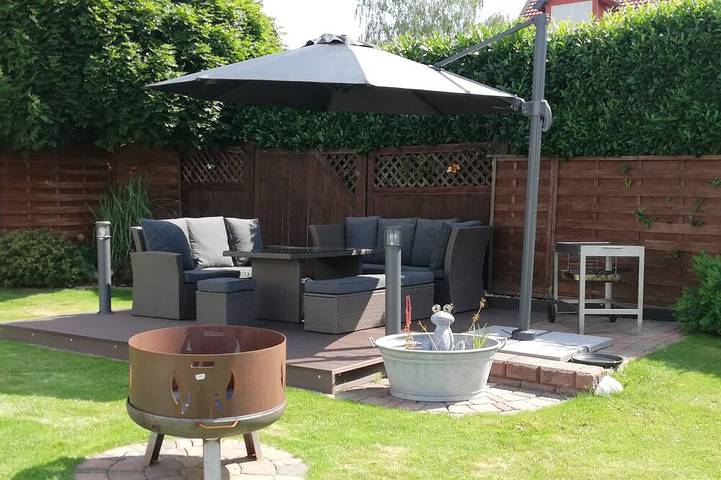 Ferienhaus für 8 Personen, mit Garten und Sauna in Trendelburg