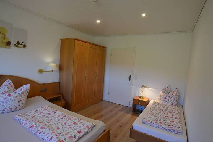 Gîte pour 6 personnes, avec balcon et jardin, animaux acceptés à Glottertal - 2