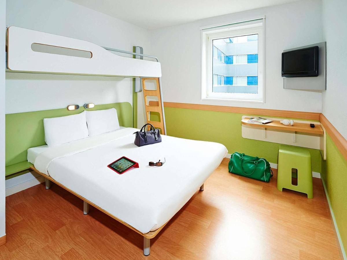 Ibis budget Amberieu en Bugey/Chateau Gaillard A42 in Château-Gaillard (Ain), Belley