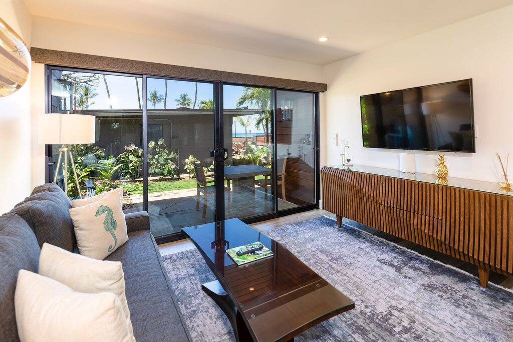 Ganze Wohnung, Moderne Villa mit 1 Schlafzimmer, nur wenige Schritte zu weißen Sandstränden und Surf in Kihei, Maui