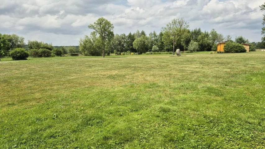 Camping pour 4 personnes, avec vue et vue sur le lac dans l' Aube - 4