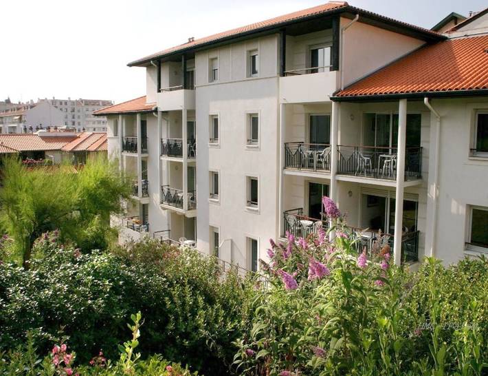 Apartahotel para 2 personas, con terraza y jardín, Se admiten mascotas en Biarritz
