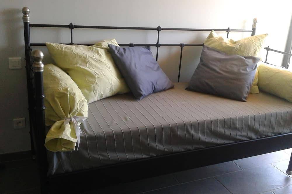 Appartement entier, Ds résidence neuve,studio clim,  terrasse  vue mer. in Algajola, Région de Calvi