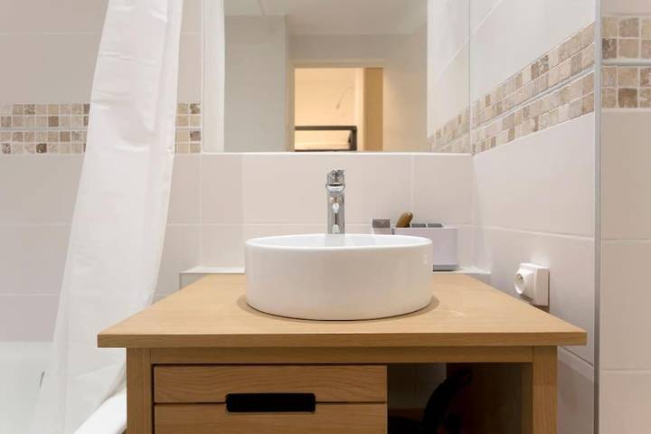 Gîte pour 4 personnes, avec terrasse dans Office De Tourisme La Grande Motte - 2