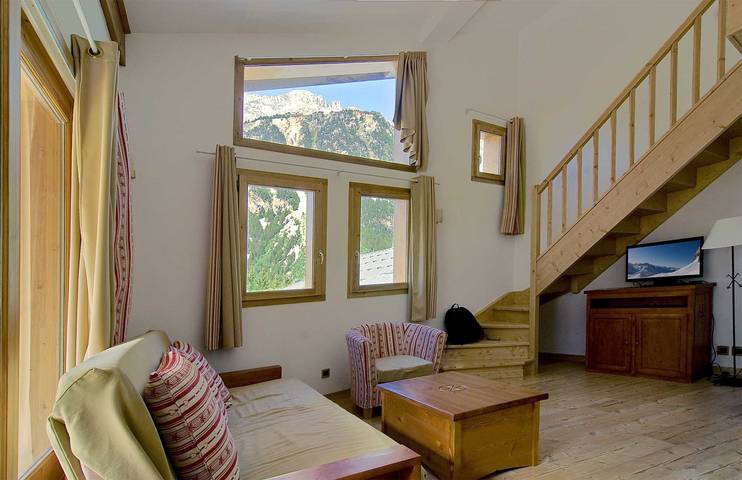 Gîte pour 11 personnes, avec balcon, adapté aux familles dans Office De Tourisme De Pralognan - 3